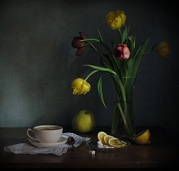 Чай с лимоном / Натюрморт