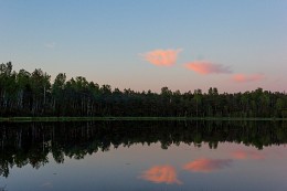 тишина / заказ на озере 
подробнее [url=http://ikana.hut4.ru/article/mificheskoe_bezdonnoe_ozero_v_belarusi.html] про озеро Бездонка[/url].