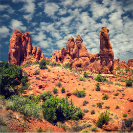 Знойным летом / Arches National Park, USA
(Панорама из 2 горизонтальных кадров)