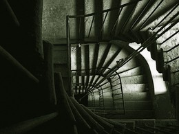 Пятничная лестница / ___