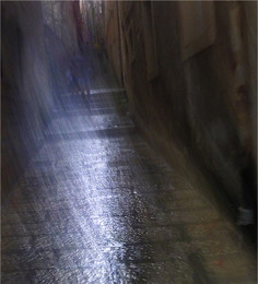 незолотое сечение / Дождь в старом городе