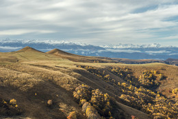 ГКХ / Карачаево-Черкесия.
Вид с перевала Гум-Баши.