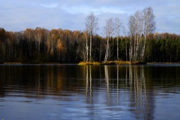 Осенний остров / Петербург. Осиновая Роща