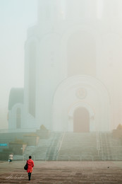 храм / в тумане