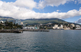 Ялта, порт, набережная / Крым, Ялта, набережная, порт, морская прогулка в ноябре 2015