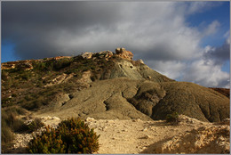 Вершина местного значения / Мальта, западное побережье, вблизи бухты Туффиха.