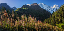 Утро в горах / Снято перед подъёмом на Чегет, Кавказ, Приэльбрусье. http://www.youtube.com/watch?v=xED829YaqOY