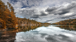 Pink Lake in destress.. / Gatineau