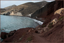Укромная бухта / Греция, остров Санторини, Красный пляж.