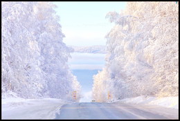 Минус 40 градусов... / Дорога в Уральских горах на город Златоуст. -40 градусов мороза...