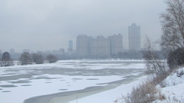 *Конец зимы** / Москва река