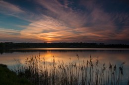 Небесная акварель / Закат над озером