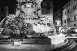 &nbsp; / Brunnen vor dem Pantheon (Piazza Rotonda)