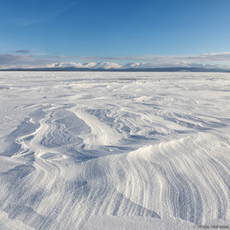 Снежные узоры / Озеро Имандра в Мурманской области.Хибины