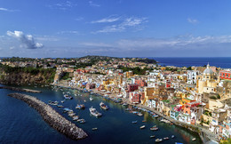 Италия / Прочида – самый маленький из островов Неаполитанского залива.