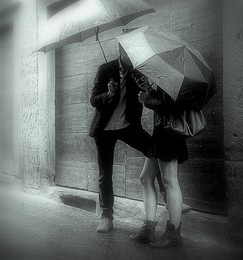 *двое и два** / дождь зонтики и рандеву