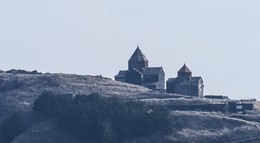 Севанванк на Севане / Севанаванк (арм. Սեւանավանք) — монастырь на северо-западном побережье озера Севан, провинция Гехаркуник, Армения. Комплекс строений расположен на одноимённом полуострове Севан, который ранее являлся небольшим островом.