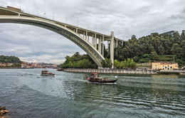 Нахмурилось небо / Porto