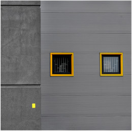 Йеллов виндоус / Супермаркет и желтые окна