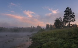 Туманным утром. / ***