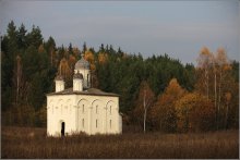 Забытая церквушка( дубль два) / Постарался исполнить все пожелания и немного подшаманил бывшую уже здесь работу :-)))