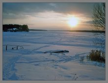 Зимний вечер / Волга,Московское море,темнеет и рыбаки расходятся по домам.
