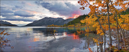 Садится солнце за горами ... / Начало октября - Озеро Абрахам - Степи Кутеней - Альберта - Канада.
