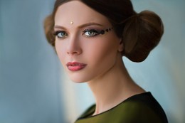Princess Leia / ***