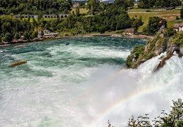 Рейнский водопад в Швейцарии / Rheinfall