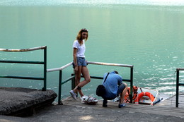 Что-то не так / Повальное увлечение фотографией на озере Рица. Но что-то пошло не так ! ! !