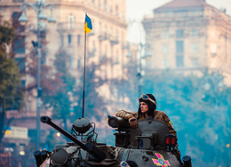 Репетиция с повышенной ответственностью / Вчера в Киеве на Крещатике прошла генеральная репетиция военного парада, который состоится 24 августа в честь 25-летия Независимости Украины