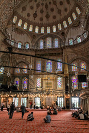 Голубая Мечеть (Мечеть Султанахмет). / Стамбул.
Июнь 2014 год. 
© Майя Абесламидзе, Анатолий Щербак.