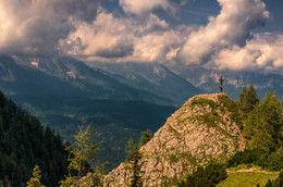 Das Amen der Berge / Альпы, Берхтесгаден, Верхняя Бавария.

http://www.youtube.com/watch?v=jKOxt320UsI