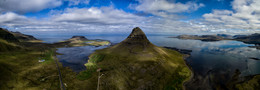 Kirkjufell (Церковная Гора). Дронопанорама / Полуостров Snæfellsnes в западной части Исландии. Панорама, снятая дроном с высоты примерно 400 м. Окрестности этой горы со своими водопадами - одно из самых известных мест Исландии.