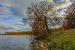 Осенний этюд / Осень на озере