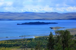 Байкал, Малое море, Курма, о.Огай. / Вид с вершинки курминского ущелья на о.Ольхон