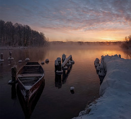 Рассвет на озере. / озеро Святое Шатура