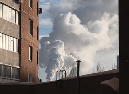 Зима. Урбанистический этюд / Мороз и солнце, дым котельной....