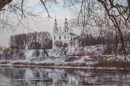 Полоцкая София / Софийский собор с левого берега Зап.Двины