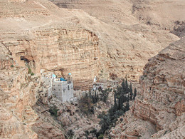 Монастырская обитель / Действующий монастырь в пустыне