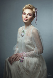 &nbsp; / Md: Maria Klochkova
Make up &amp; hair: Irina Nersesyan
Dress: Diana Pavlovskaya
Jewelry designer: Zoya Chislova