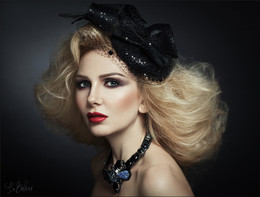 &nbsp; / Md: Maria Klochkova
Make up &amp; hair: Irina Nersesyan
Dress: Diana Pavlovskaya
Jewelry designer:Tatyana Yakischik