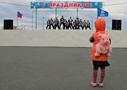 Юный зритель / Девочку остановил экспрессивный танец. http://my.mail.ru/mail/avalkcha7/video/_myvideo/904.html?time=32&amp;from=videoplayer