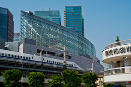 Центральный район Токио / Одно из самых удобных средств передвижения в Японии - это поезда Синкансен Экспресс «нозоми» (самый быстрый). «Нозоми» развивает скорость до 300 км/ч и останавливается только в крупных населенных пунктах.