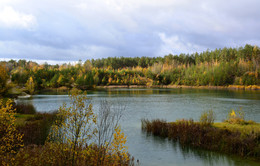 Осень на лесном озере / ***