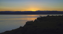 Рассвет на озере Ачит / Монголия, Ачит-нуур