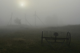 Густой туман ... / Утро в деревне ...