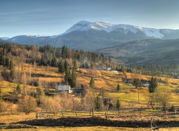 Петрос – далекий и близкий / Вечерний вид в направлении г. Петрос из окрестностей села Лазещина (Закарпатье). 1 апреля 2017 г. 

Вид на Петрос с полонины Головческу. 29 марта 2017 г.
[img]http://i.imgur.com/BzeesG6.jpg[/img]

Вид на Петрос с Говерлы. 2 апреля 2017 г.
[img]http://i.imgur.com/as312IM.jpg[/img]