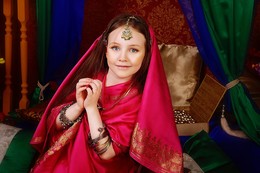 Фотосессия в индийском стиле / Больше фото по ссылке: http://steklo-foto.ru/photogellary