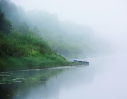 Утро на реке ... / Туманное утро ...